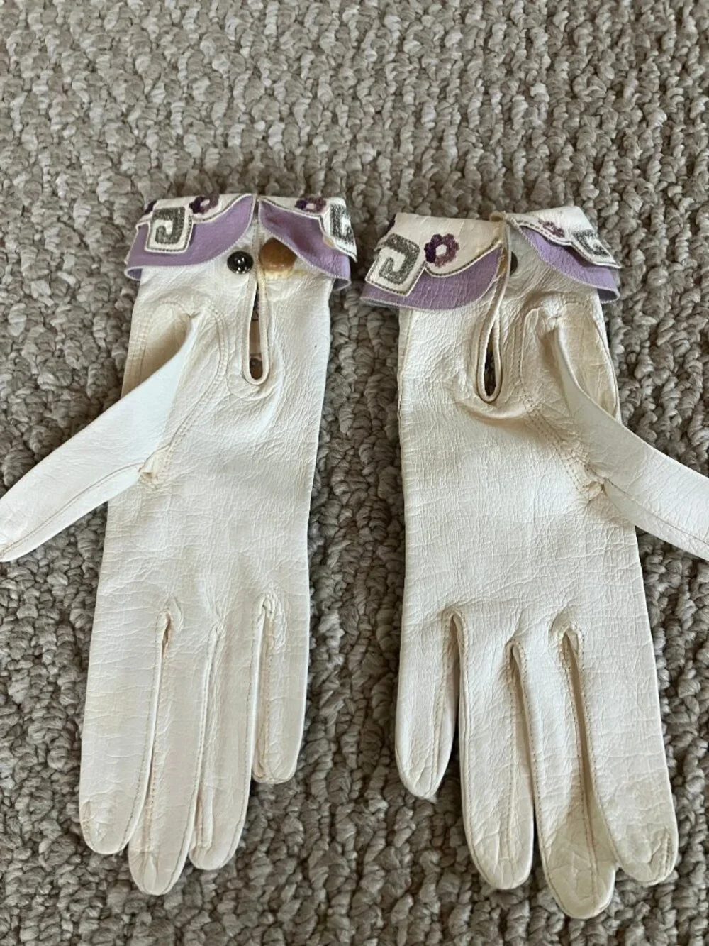 Vintage Rare Early 1900’s Alexandre Embriodered Kid Gloves Grand Prix Paris 6.5